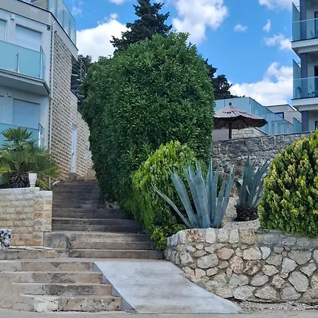 K&m Apartment Maslenica